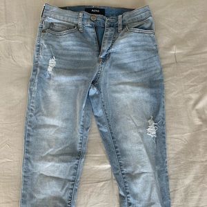 NWOT | aero skinny jeans